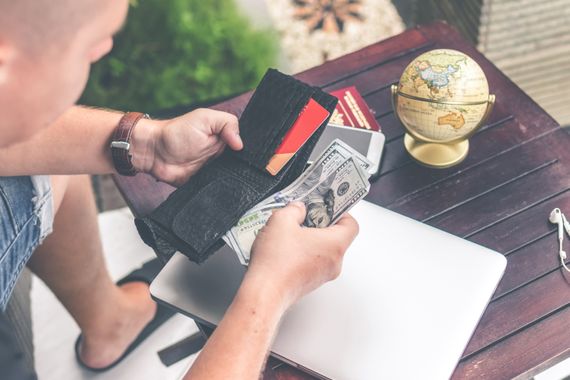 Сash transactions in Ukraine
